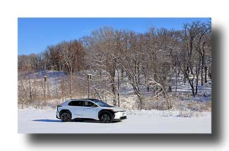 bZ4X_Snow-NearbyPark_02