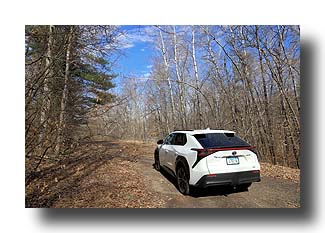 bZ4X_UpNorth-DirtRoad_03