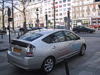 Prius-In-France_10