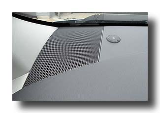 Prius-PHV_Charge-Light_01