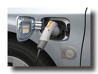 Prius-PHV_Plugged-In_02