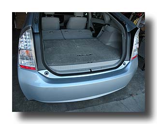 Prius-PHV_Prototype-CargoArea_05