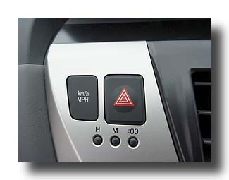 Prius-V_buttons_09