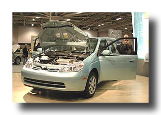 Prius_AutoShow2001_01