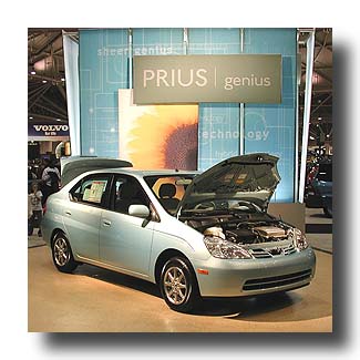 Prius_AutoShow2001_07