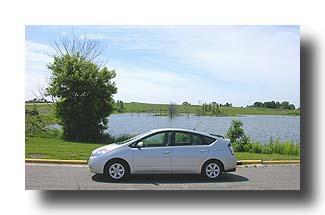 Prius_ByTheLake_03