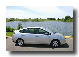 Prius_ByTheLake_06