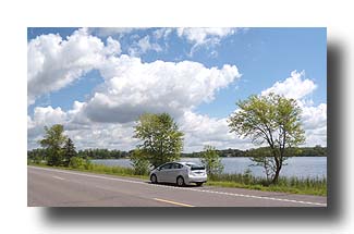 Prius_ByTheLake_17