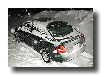 Prius_NightSnowFlash_02