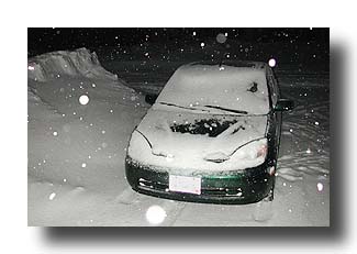 Prius_NightSnowFlash_03