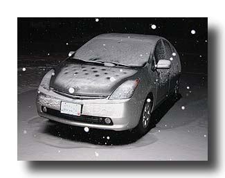 Prius_NightSnowFlash_14