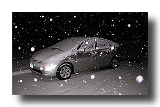 Prius_NightSnowFlash_22