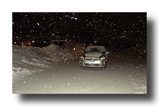 Prius_NightSnowFlash_28