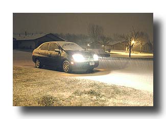 Prius_NightSnow_01