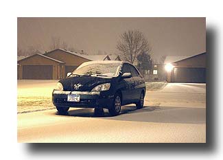 Prius_NightSnow_02