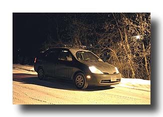 Prius_NightSnow_04