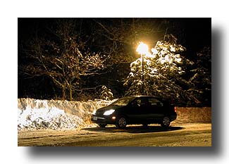 Prius_NightSnow_08
