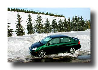 Prius_Snow_35