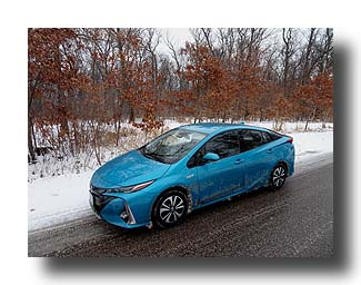 Prius-Prime_NearTheDepot_07