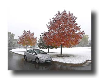 Prius_FallColorsSnow_01
